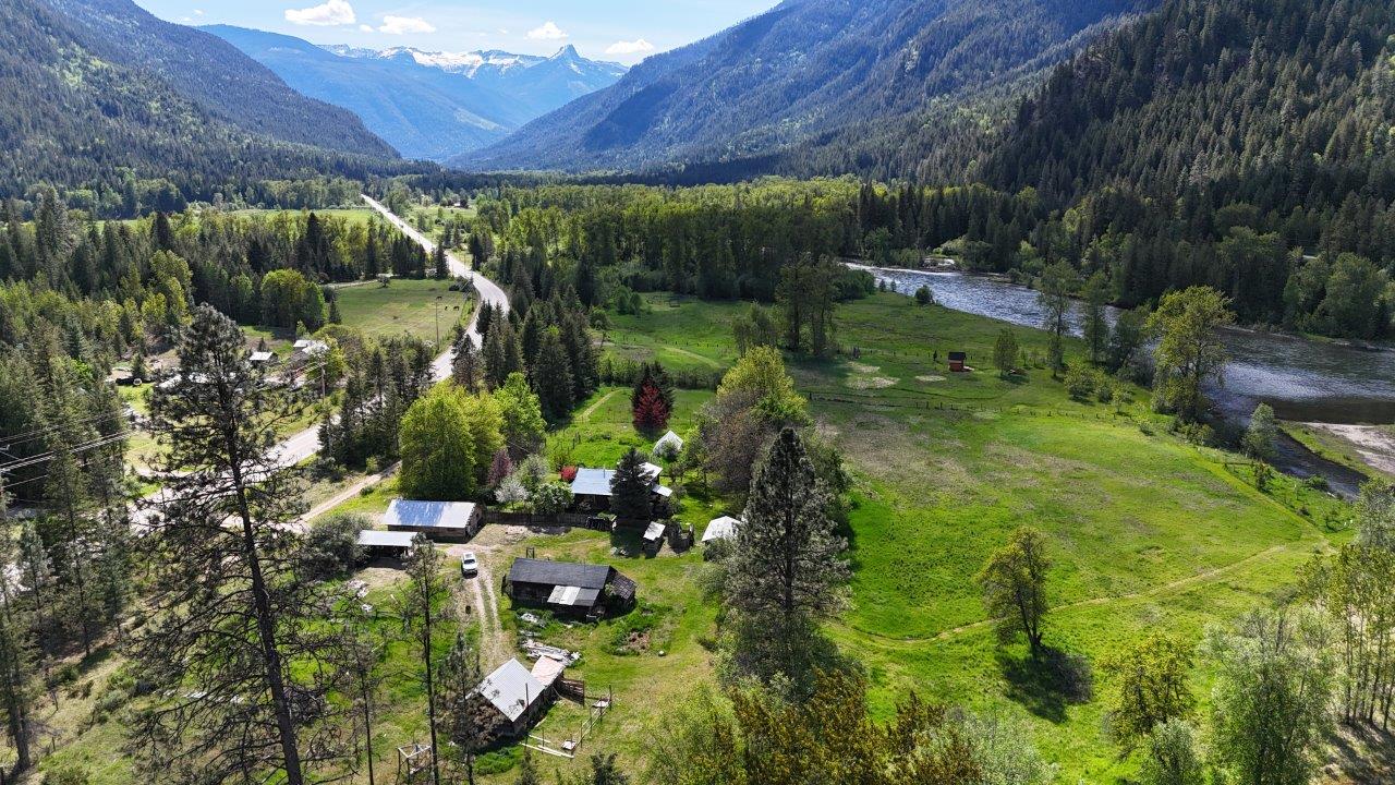 Slocan Valley Hobby Farm Winlaw, BC LandQuest® Realty