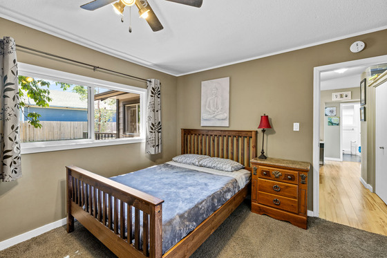Thumb ladysmith residence 23
