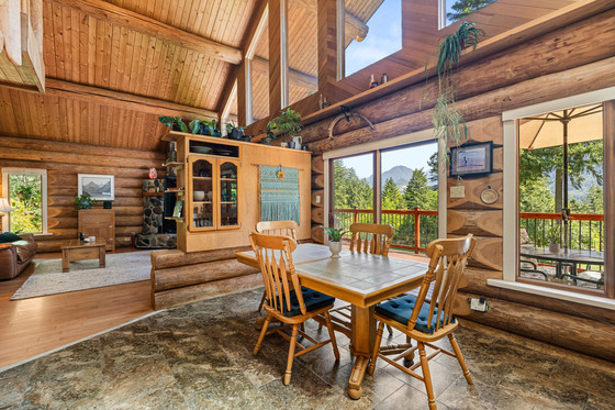 Thumb hope estate 011