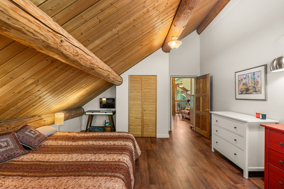 Thumb hope estate 023