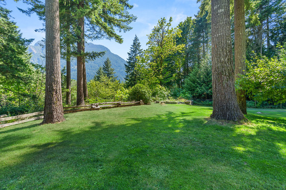 Thumb hope estate 090