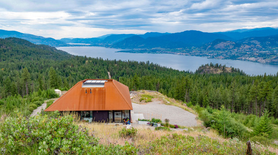 Sweeping Views of Okanagan Lake and Valley - Naramata, BC