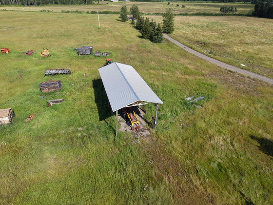 Thumb palling country home 60