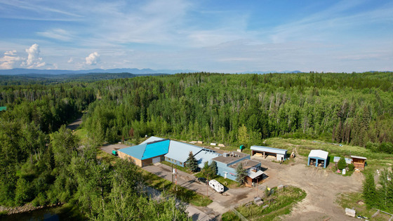 Thumb horsefly lumber mill 03