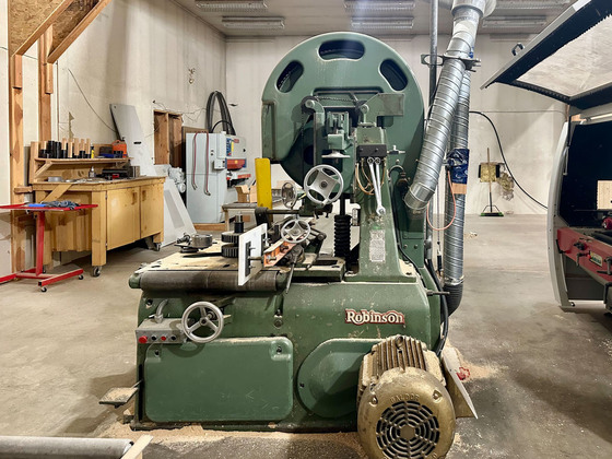 Thumb horsefly lumber mill 25
