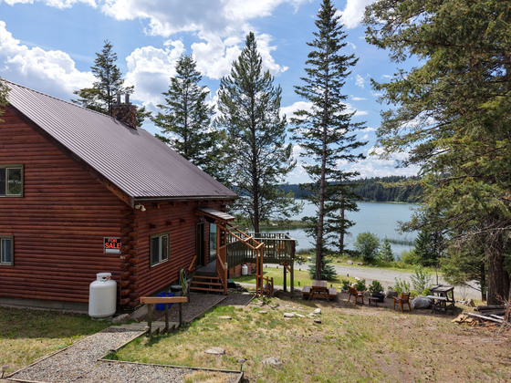 Thumb roche lake cabin 02