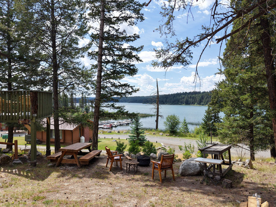Thumb roche lake cabin 03
