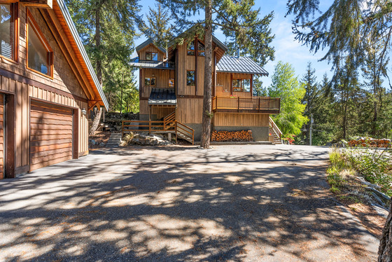 Thumb whistler mountain residence 04