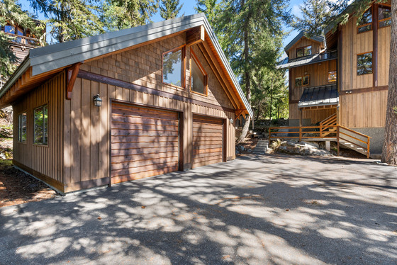 Thumb whistler mountain residence 05