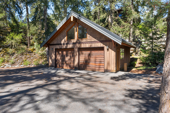 Thumb whistler mountain residence 06