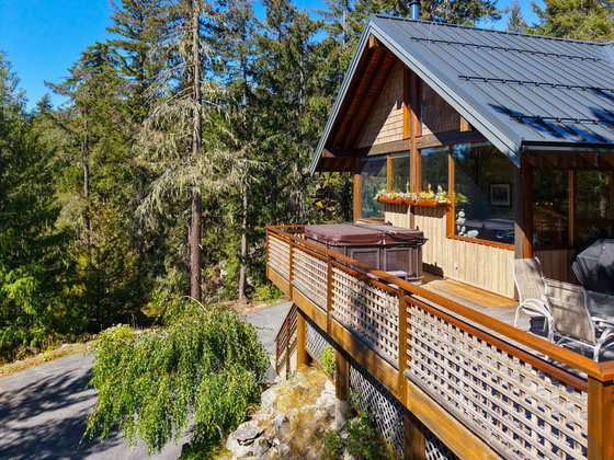 Thumb whistler mountain residence 14