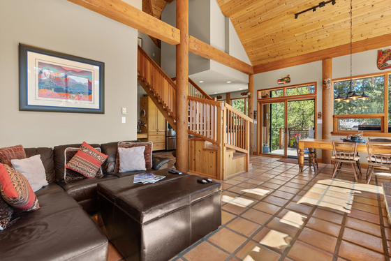 Thumb whistler mountain residence 16