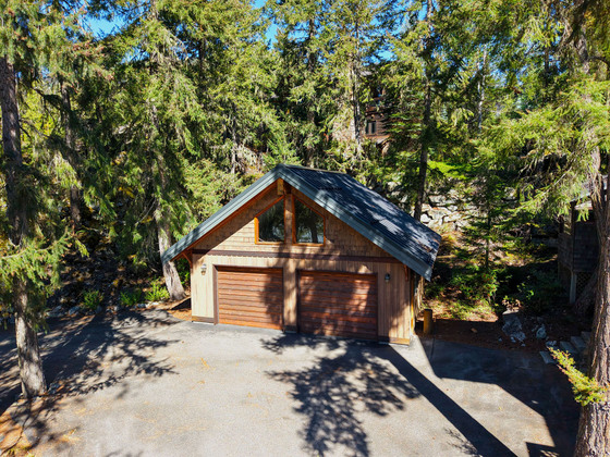 Thumb whistler mountain residence 44