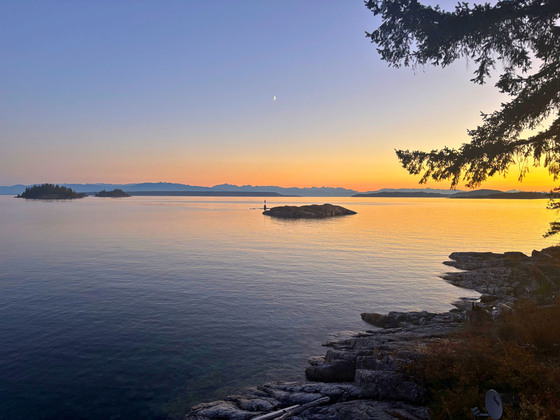 Walk-On Waterfront Home with Guest Cabin and Moorage - Bliss Landing, BC