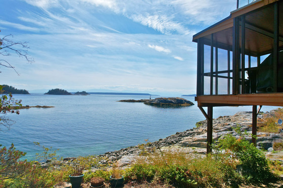 Thumb bliss landing waterfront home 05
