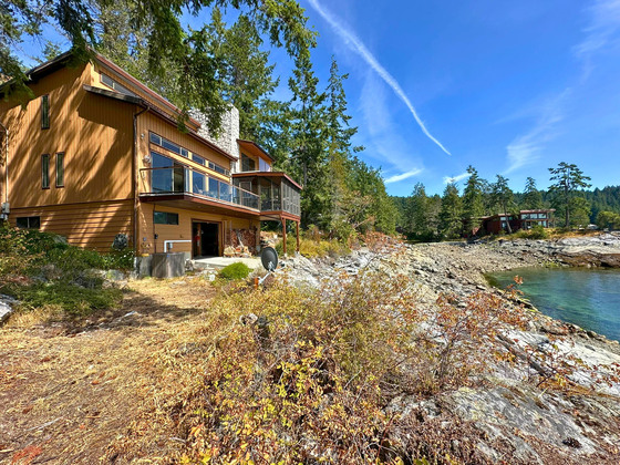 Thumb bliss landing waterfront home 12