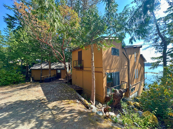 Thumb bliss landing waterfront home 14