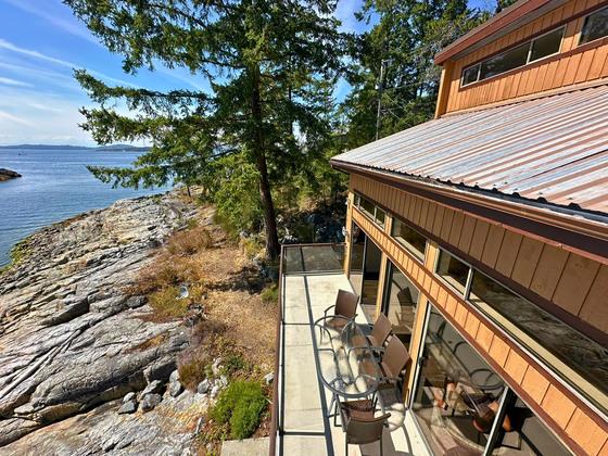 Thumb bliss landing waterfront home 19