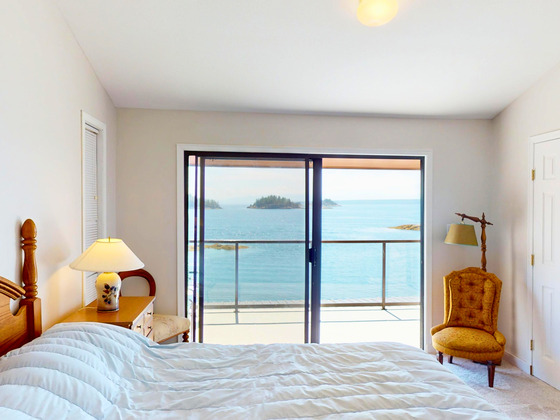 Thumb bliss landing waterfront home 35