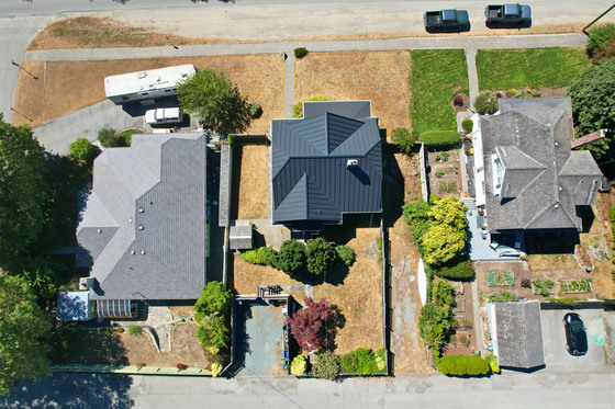 Thumb powell river ocean view home 04