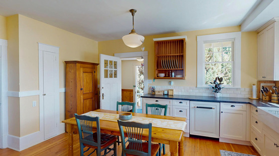 Thumb powell river ocean view home 15