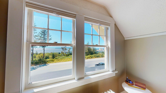 Thumb powell river ocean view home 32