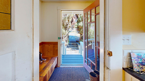 Thumb powell river ocean view home 40