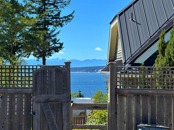 Thumb powell river ocean view home 43