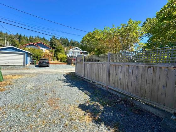 Thumb powell river ocean view home 44
