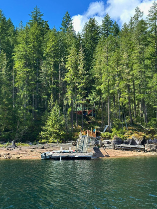 Thumb powell lake lakefront cabin 32