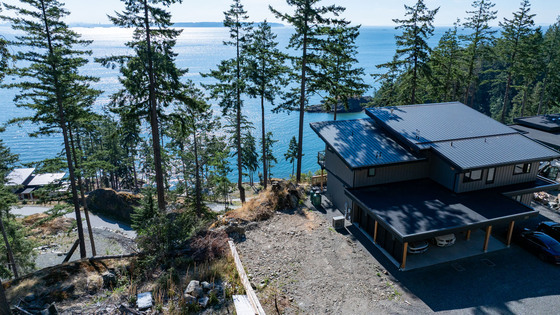 Thumb bowen island ocean view 09