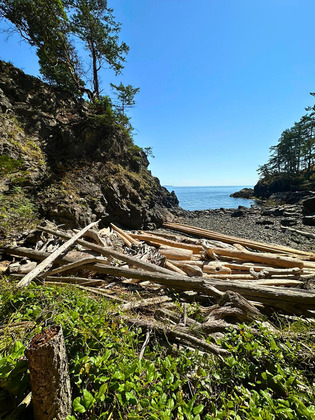 27.72 Acre Oceanfront Retreat Near Anderson Bay - Texada Island