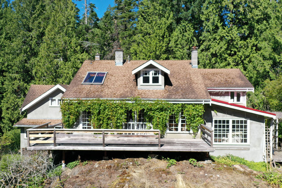 Off-Grid Garden Paradise - Lasqueti Island, BC