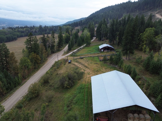 160 Acres on the Columbia River - Parson, BC