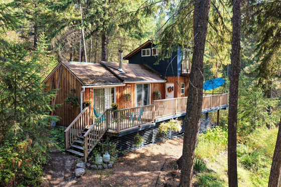 Private Off-Grid Cabin on 24.71 Acres Above the Granby River Valley