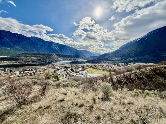 Premier Lillooet View Estate with 21.73 Acres Overlooking the Fraser River - Lillooet, BC
