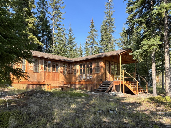 Beautiful Lakefront Property on One of BC’s Premier Fishing Lakes