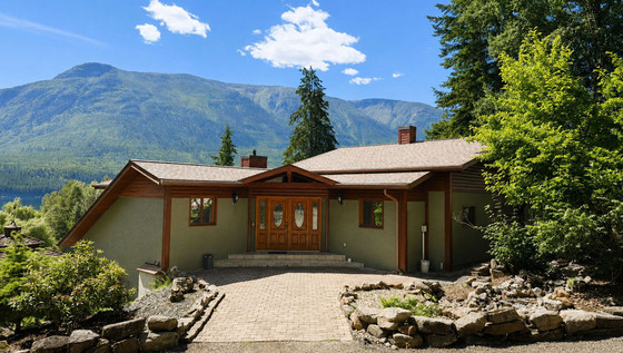 Lakefront Home + Large Shop on Acreage - Burton, BC