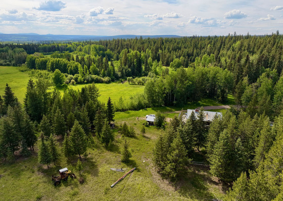Private 78 Acre Hobby Farm and Log Home - Knife Creek Road - Cariboo