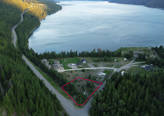 Flexible Lake Access Lot - Rosebery, BC