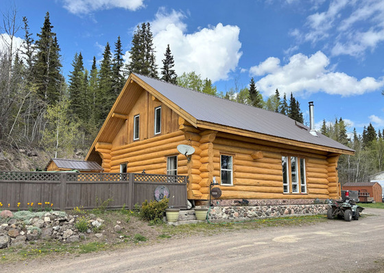Lake View Retreat on Tchesinkut Lake - Rural Burns Lake, BC