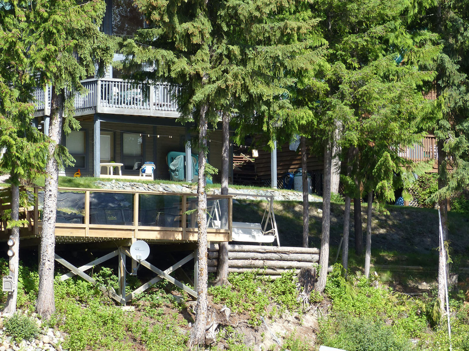 Lake and Outdoor Paradise East Barriere Lake, BC LandQuest® Realty
