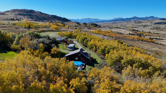 Lundbreck Country Acreage - Privacy, Scenery and Recreation at Your Doorstep