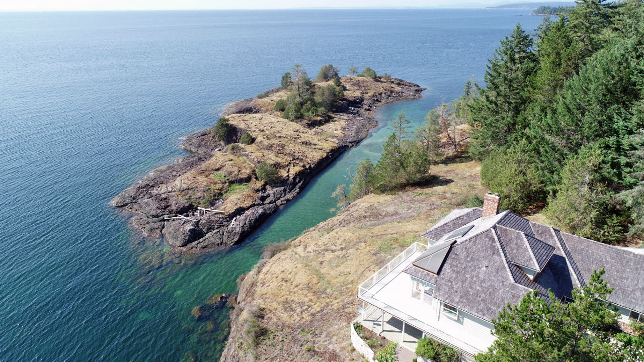 90 Acre Trophy Oceanfront Estate Texada Island, BC LandQuest® Realty