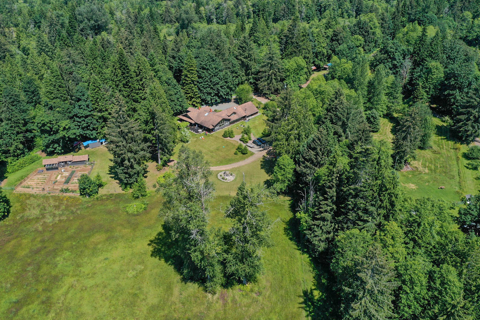 Salmon River Country Estate Sayward Valley LandQuest® Realty