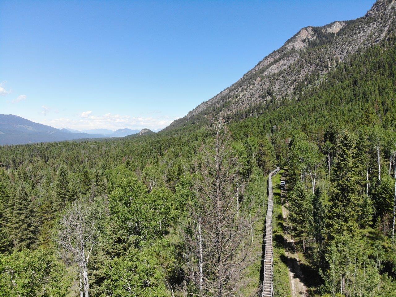 High Quality Acreage at the Foot of the Rocky Mountains Edgewater, BC