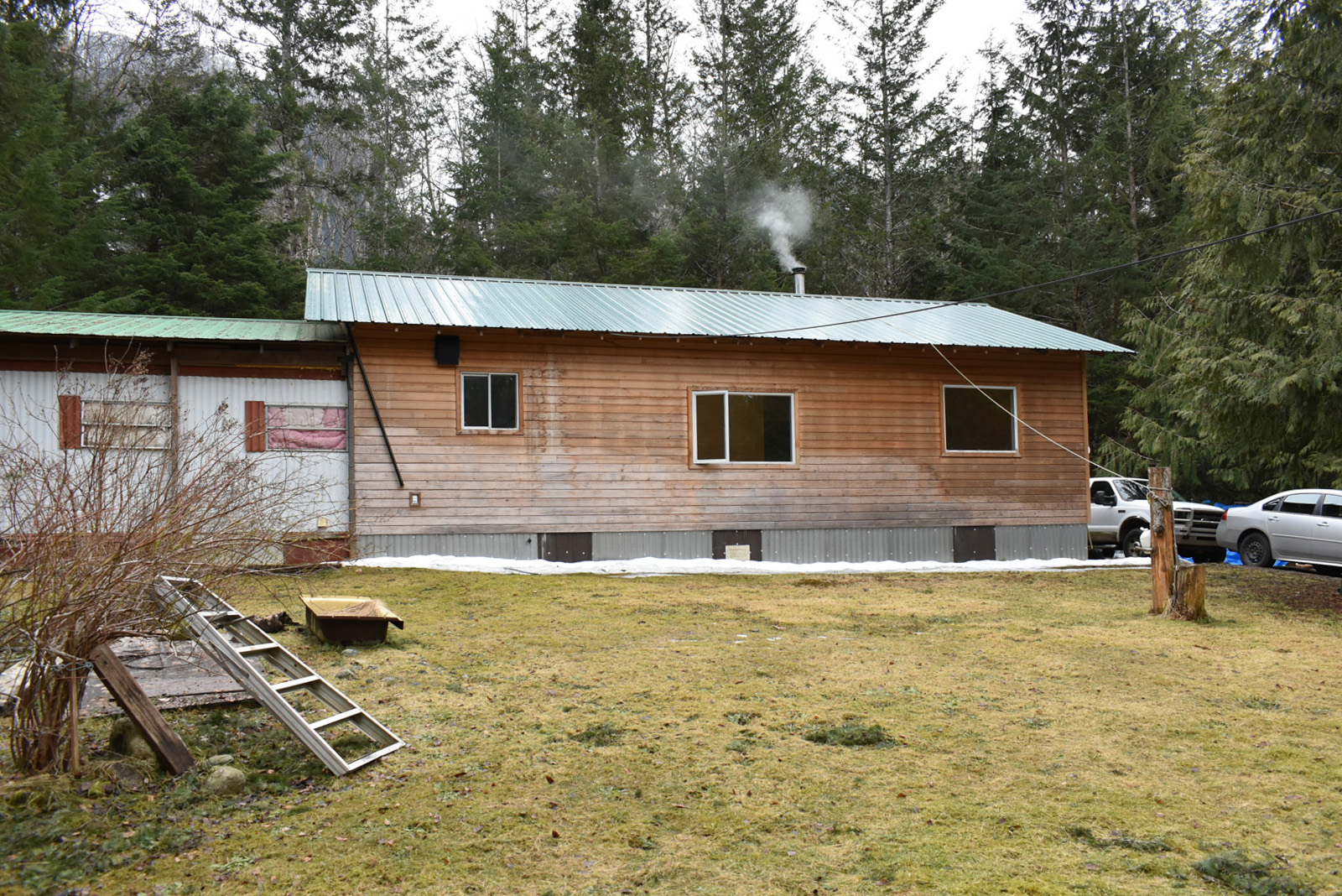 Newly Renovated Family Home Coola, BC LandQuest