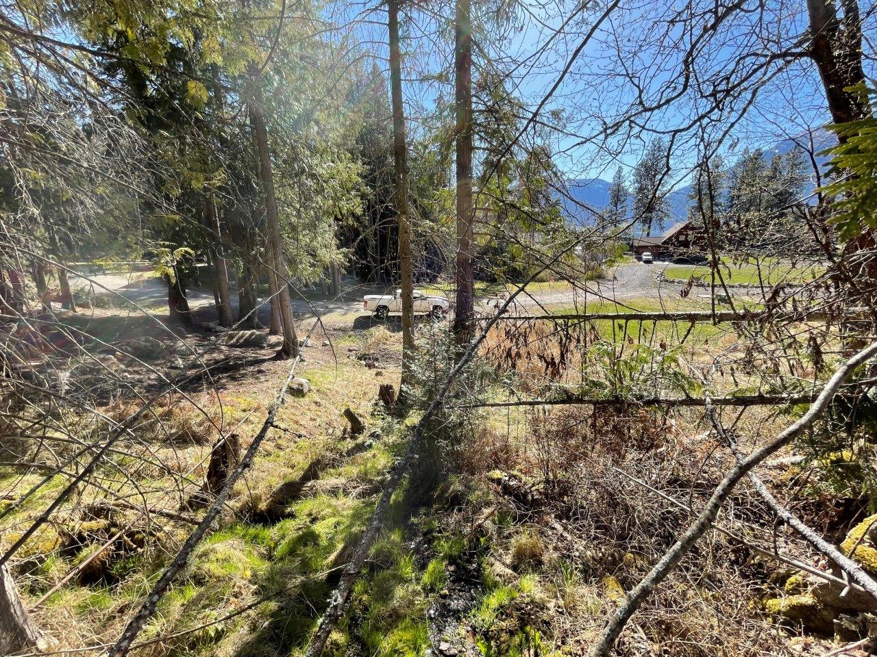 Building Lot in Twin Bays Village East Shore of Kootenay Lake
