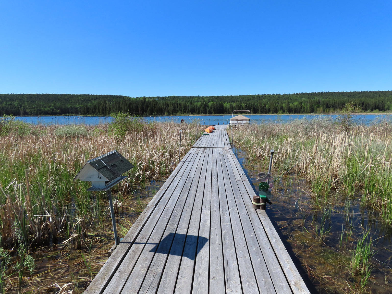Elegant Lakefront Residence Nestled along the Banks of Lac La Hache